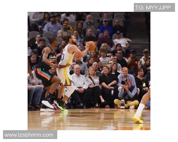 库里单节22分刷爆NBA纪录，文班31+15+10+8失误，勇士反转马刺